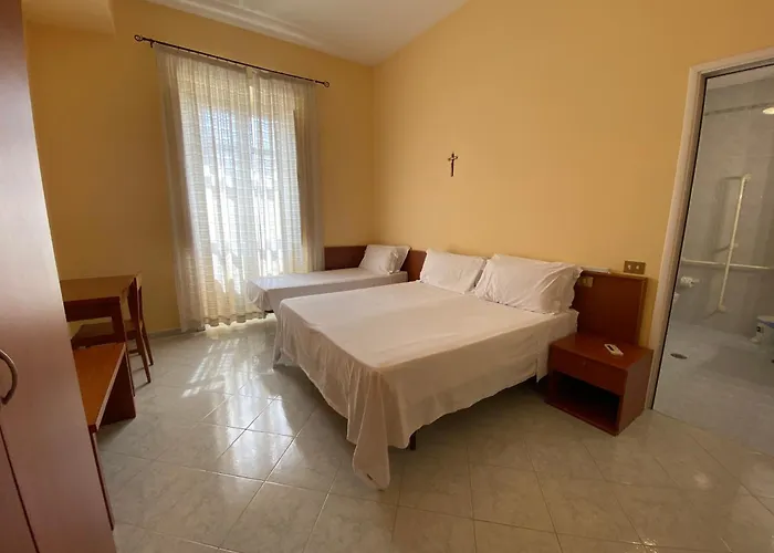 Casa Per Ferie Suore Salesiane Dei Sacri Cuori 4*